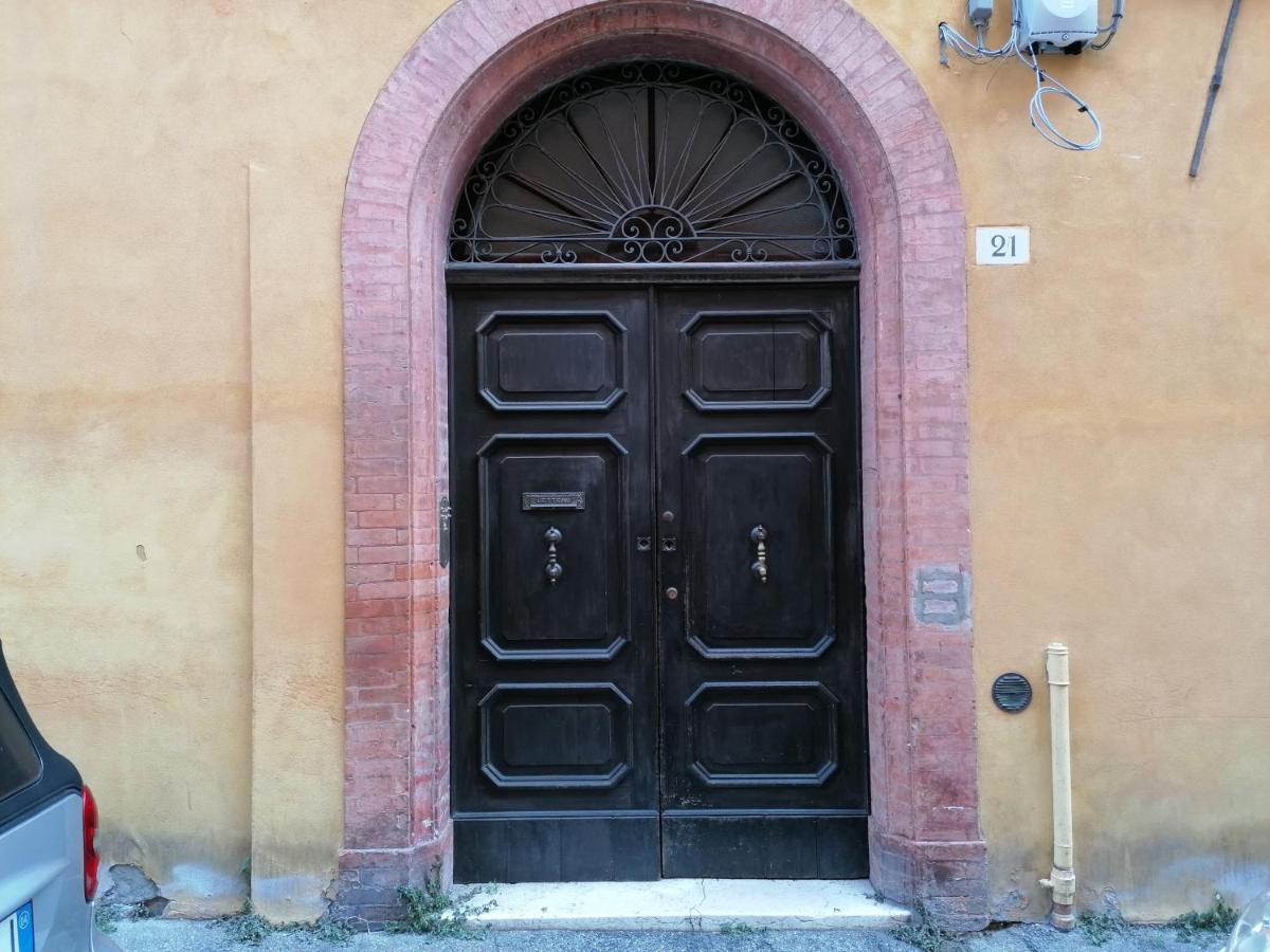 Romantica Mansarda Ferrara Exterior foto